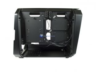 Antec-Cube-Razer-Edition-24